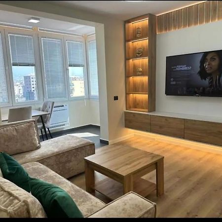 Peace And Love Luxury Apartment In Center, New Bazaar 2 Tiranë Eksteriør bilde