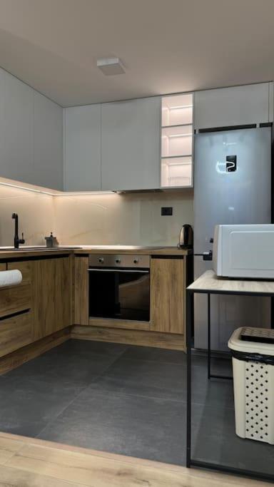 Peace And Love Luxury Apartment In Center, New Bazaar 2 Tiranë Eksteriør bilde
